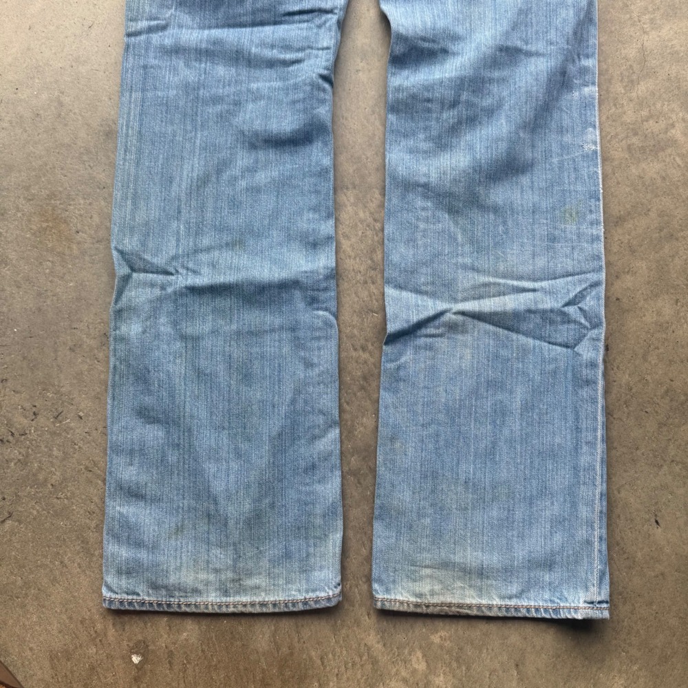 True Religion Ricky Big T Mens 35 Light Wash Distressed Straight Leg Jeans USA - Picture 8 of 8
